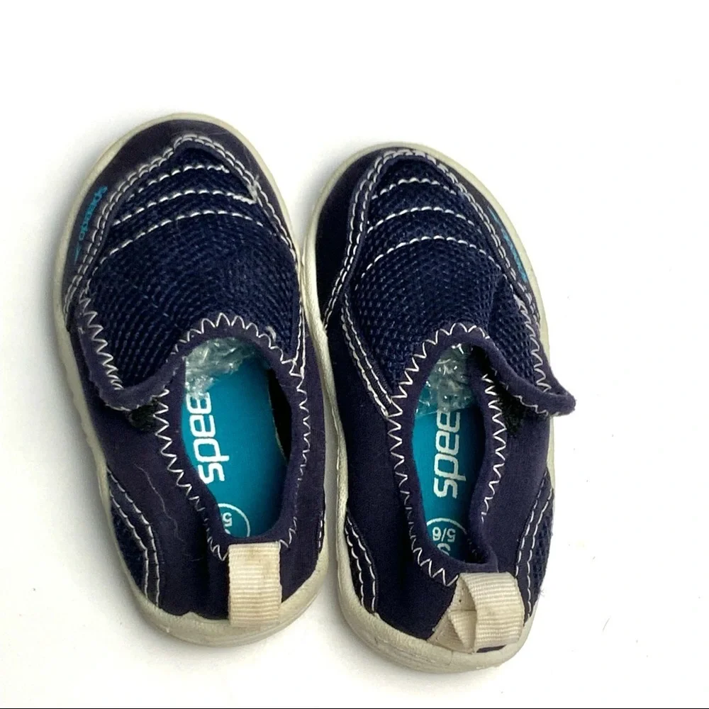 Speedo Navy Velcro Water Shoes Toddler 5/6 Sm